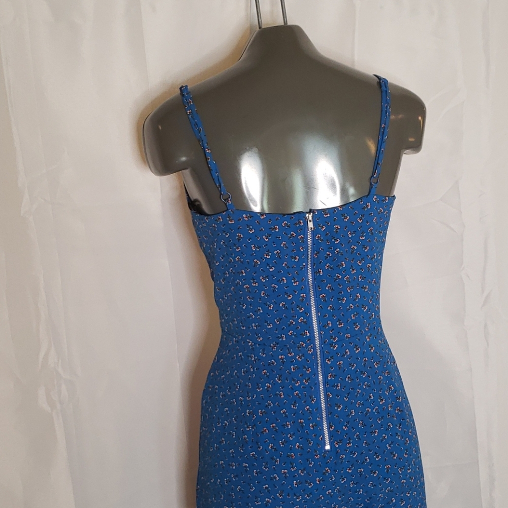 Material Girl Women's Blue Floral Back Zipper Jumpsuit - Size Small - Picture 5 of 5